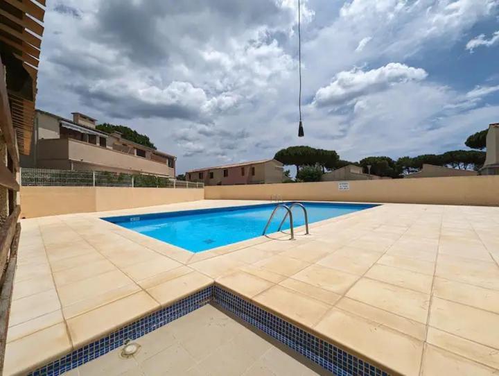 Appartement Pinede Piscine Clim Proche Plage Village Naturiste 아그 외부 사진