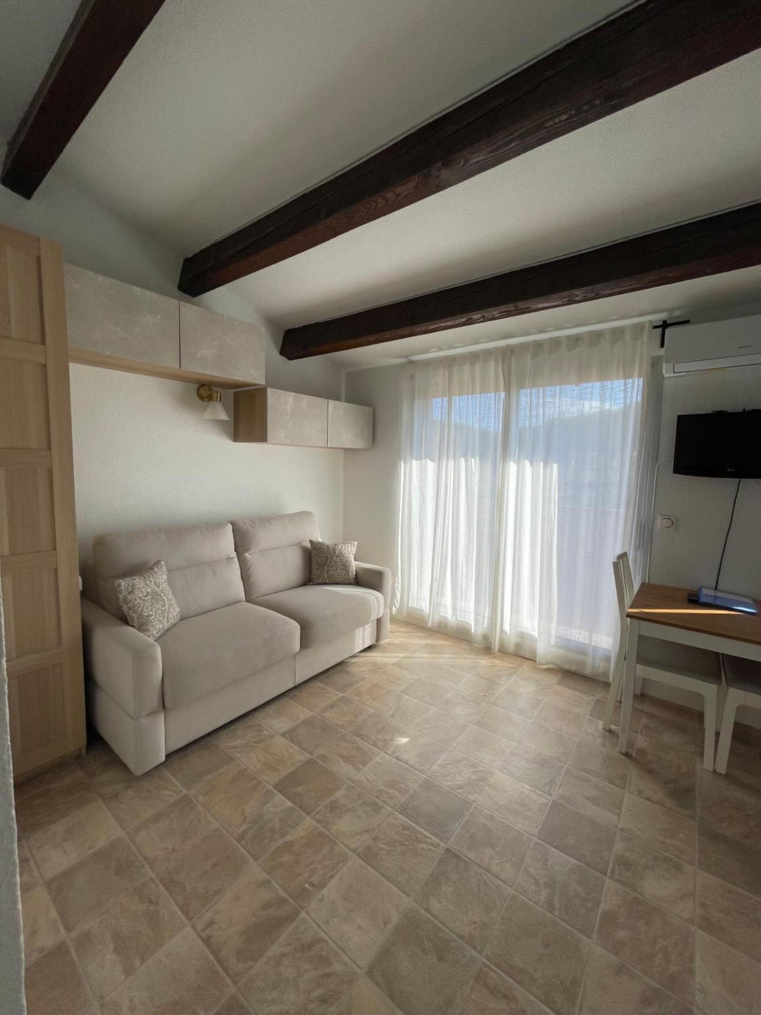 Appartement Pinede Piscine Clim Proche Plage Village Naturiste 아그 외부 사진